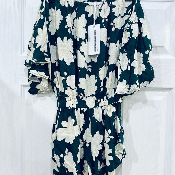 NWT Fighting Eel Ava Sky Romper Razlyn Green Magnolia sz XS NEW - Picture 1 of 5